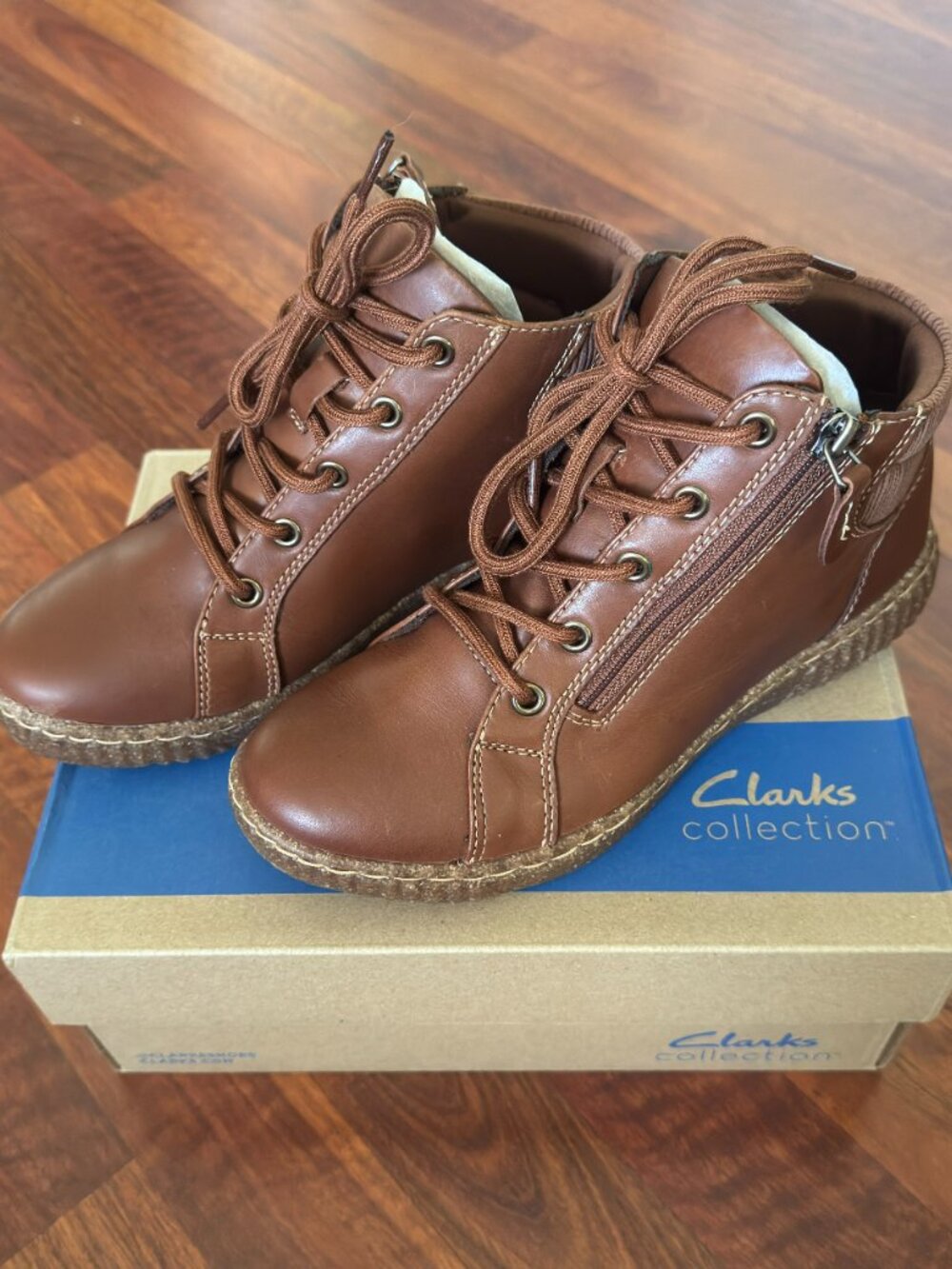 Clarks Caroline Park Boots Womens 6.5 M Tan Leather Ankle Bootie Comfort NEW